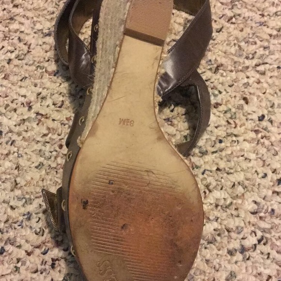 Brown Heels by Guess - Picture 5 of 8